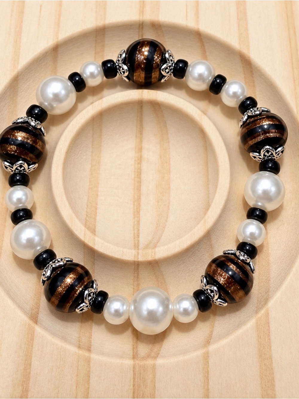 Pearl and Black-Bronze Striped Bead Stretch Bracelet